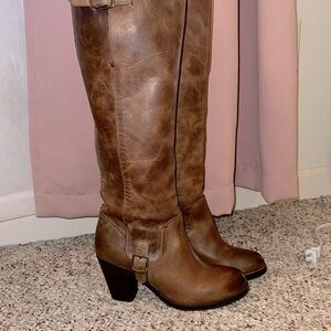 Ariat Gold Coast Distressed Leather Tall Boots Sz 7.5